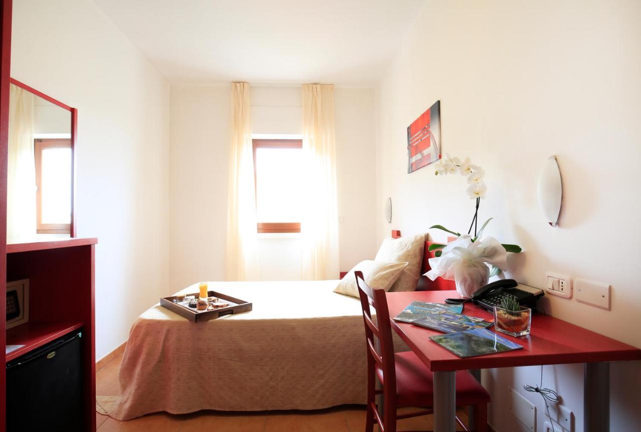 Single Room,1156850268:JPEG