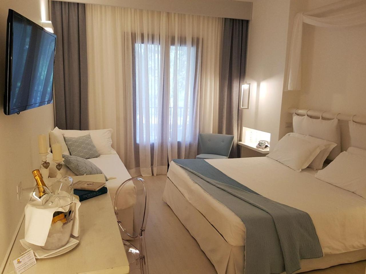 Superior Triple Room,757982086:JPEG