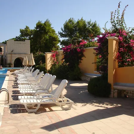 Baia Degli Aranci Suite&Apartments-2